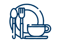 Cocina con vajilla completa y cafetera